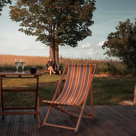 Tiny Glamp - Kontejner Louka * Rudna pod Pradedem